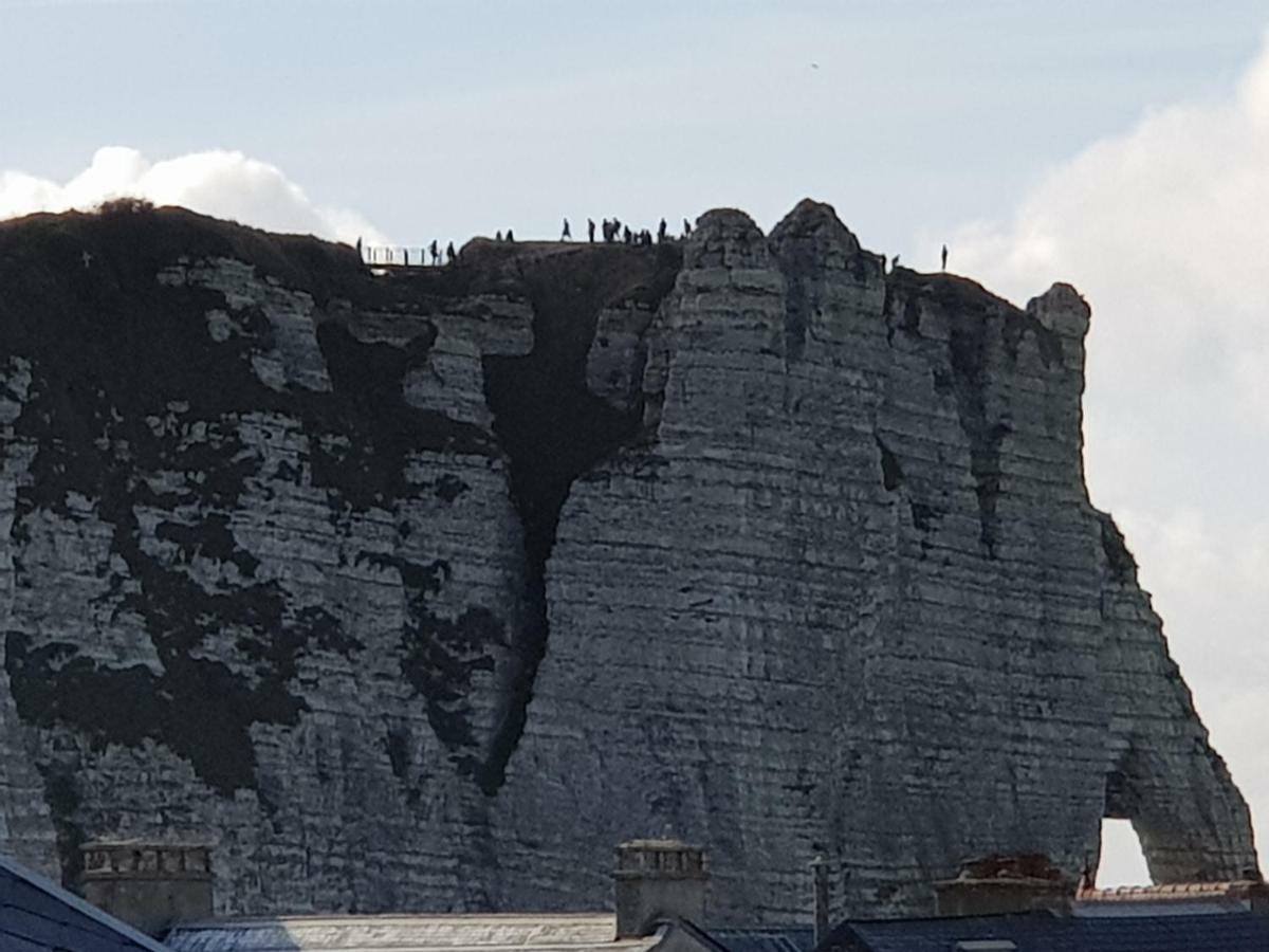 Les Echapees Belles Lägenhet Étretat Exteriör bild
